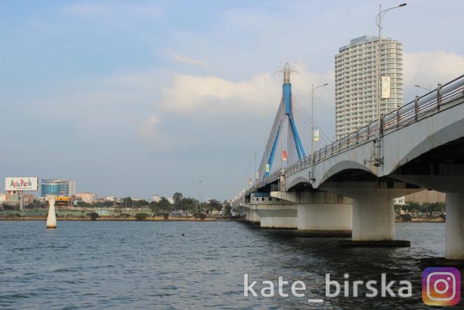 Мост через реку Хан