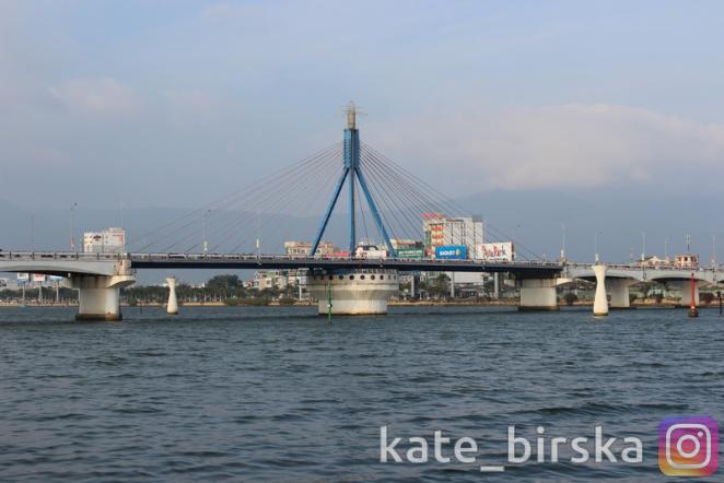 Мост через реку Хан