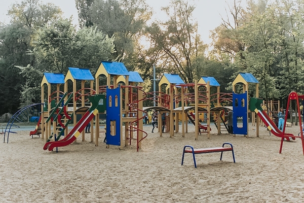 Детская площадка на пляже в Чернигове